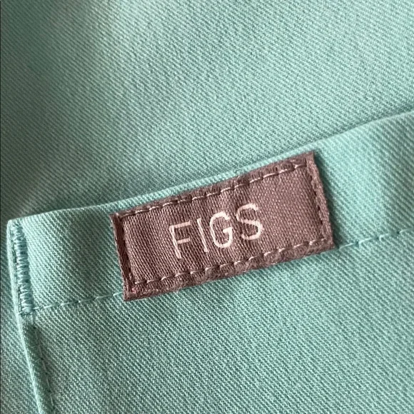 Aqua Scrub Set with Pink Drawstrings - Picture 4 of 4